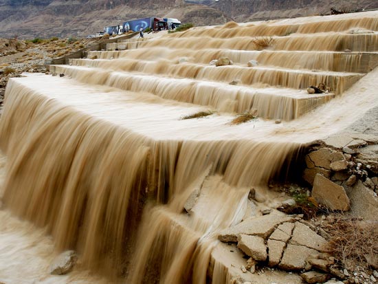 מים שטפונות בנגב סערה / צלם: רויטרס